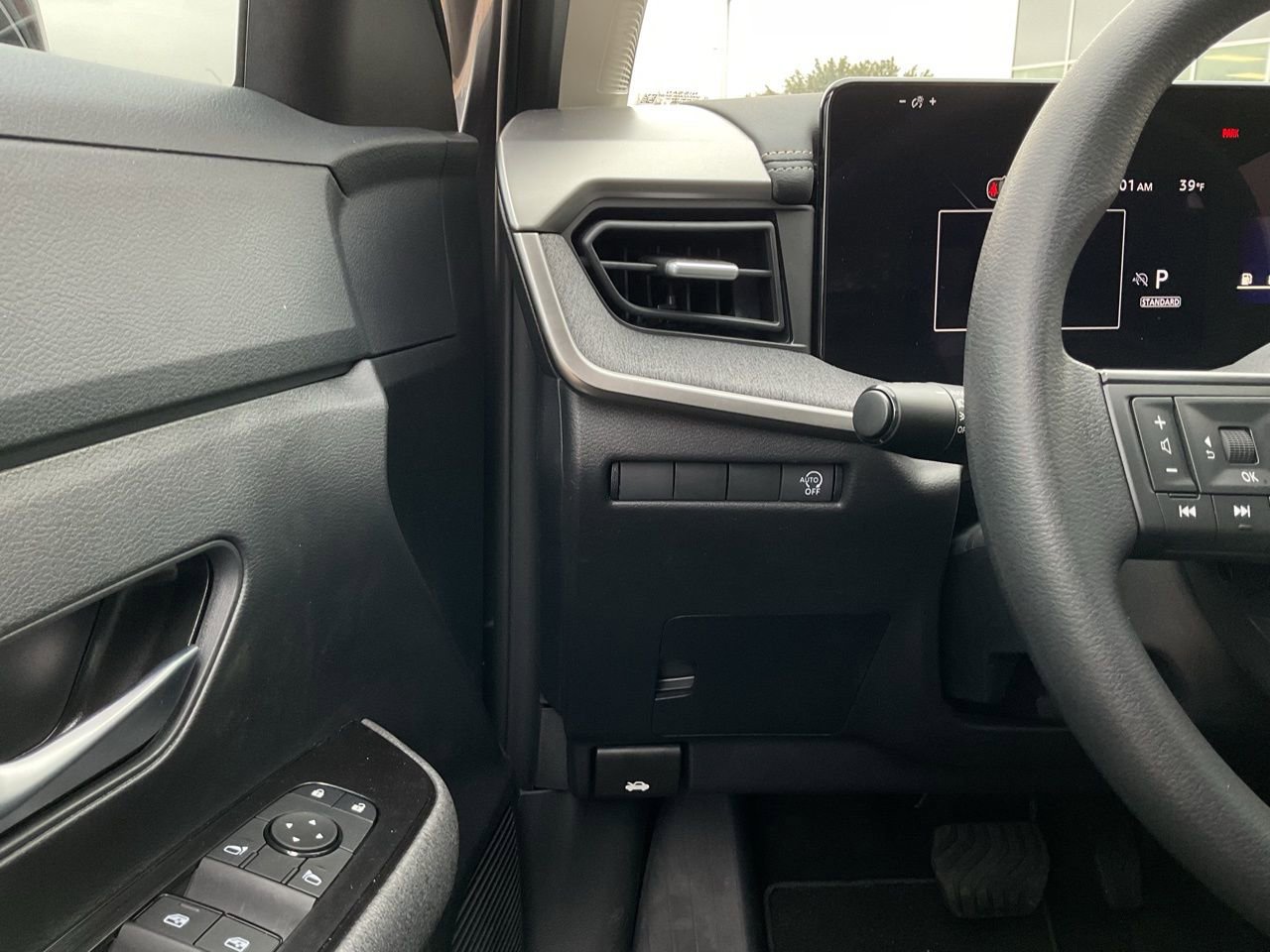 New 2026 Nissan Kicks SV w/ Cold Weather Package FWD image 24