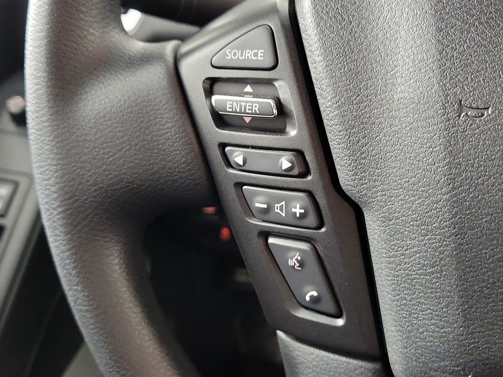 Used 2025 Nissan Frontier SV RWD image 9