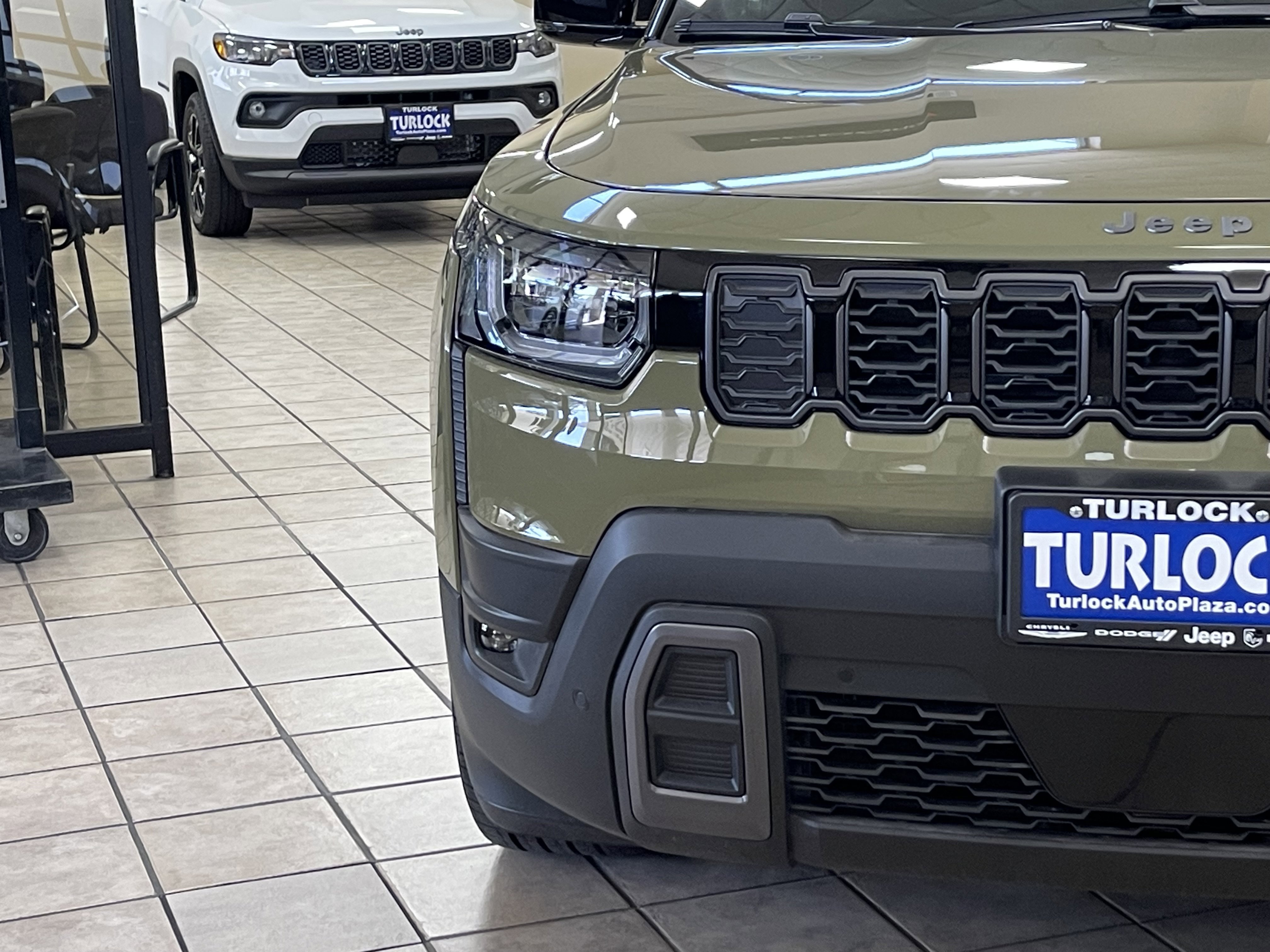 New 2026 Jeep Cherokee Overland AWD/4WD image 4