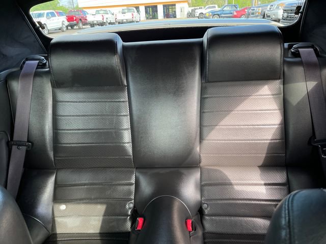 Used 2005 Ford Mustang GT Premium RWD image 26