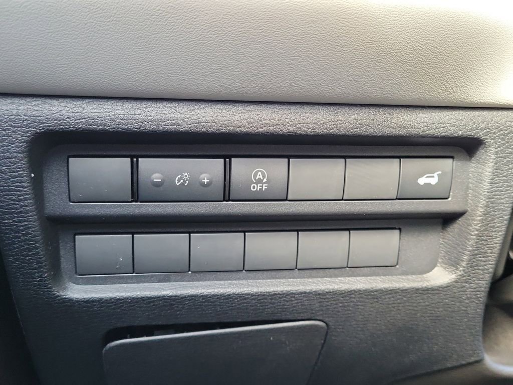 New 2026 Mitsubishi Outlander SE image 23