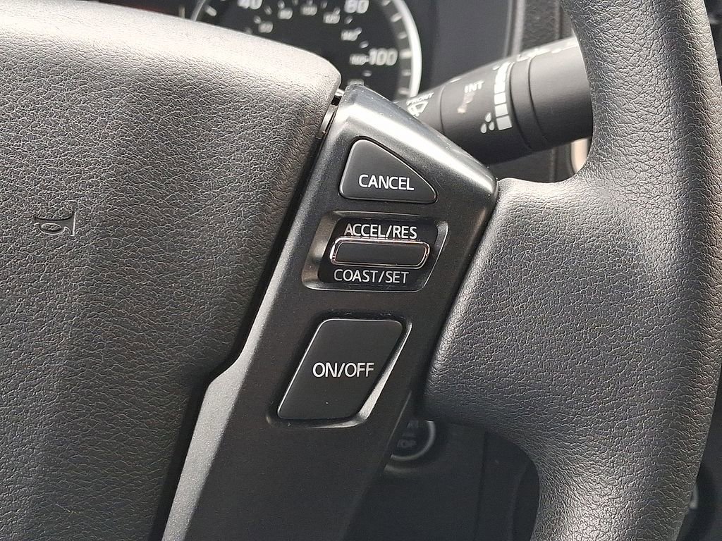 Used 2023 Nissan Frontier SV image 10
