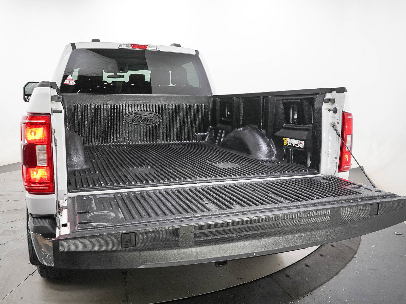 Used 2021 Ford F150 XLT w/ XTR Package AWD/4WD image 11