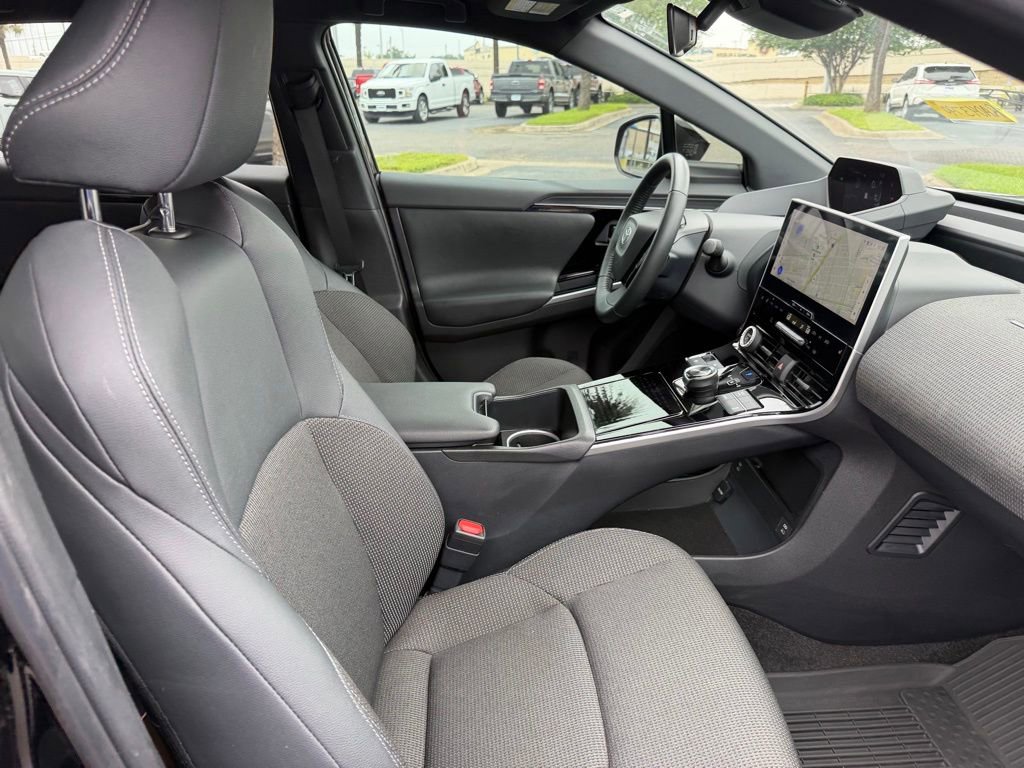 Used 2024 Toyota bZ4X XLE w/ Weather Package FWD image 22