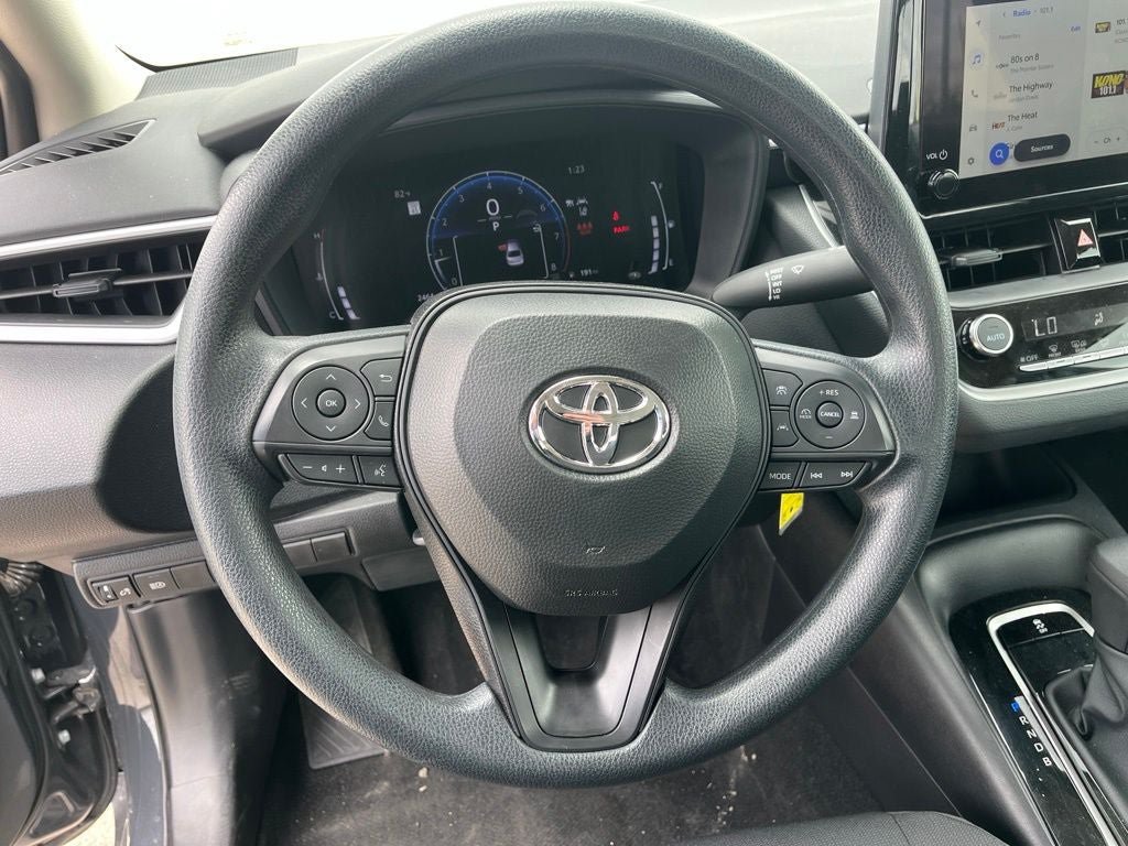 Used 2026 Toyota Corolla LE FWD image 17