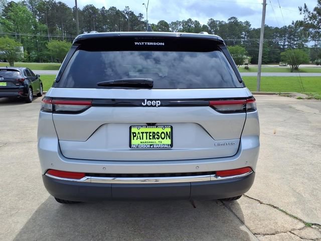 Used 2024 Jeep Grand Cherokee Limited RWD image 3