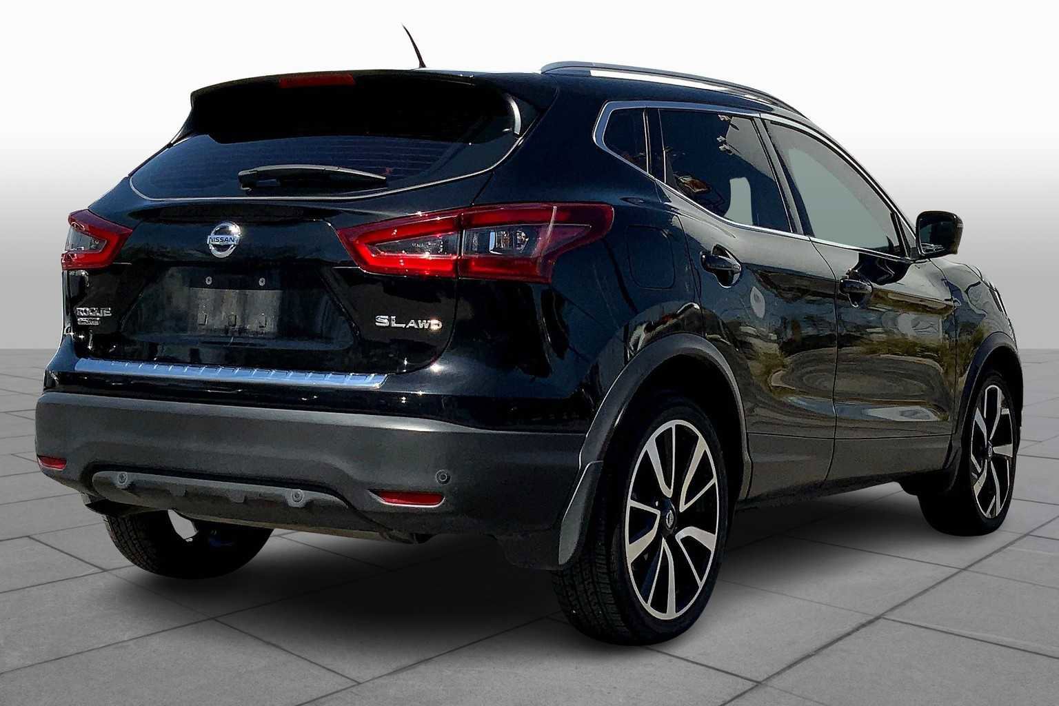 Used 2022 Nissan Rogue Sport SL image 21