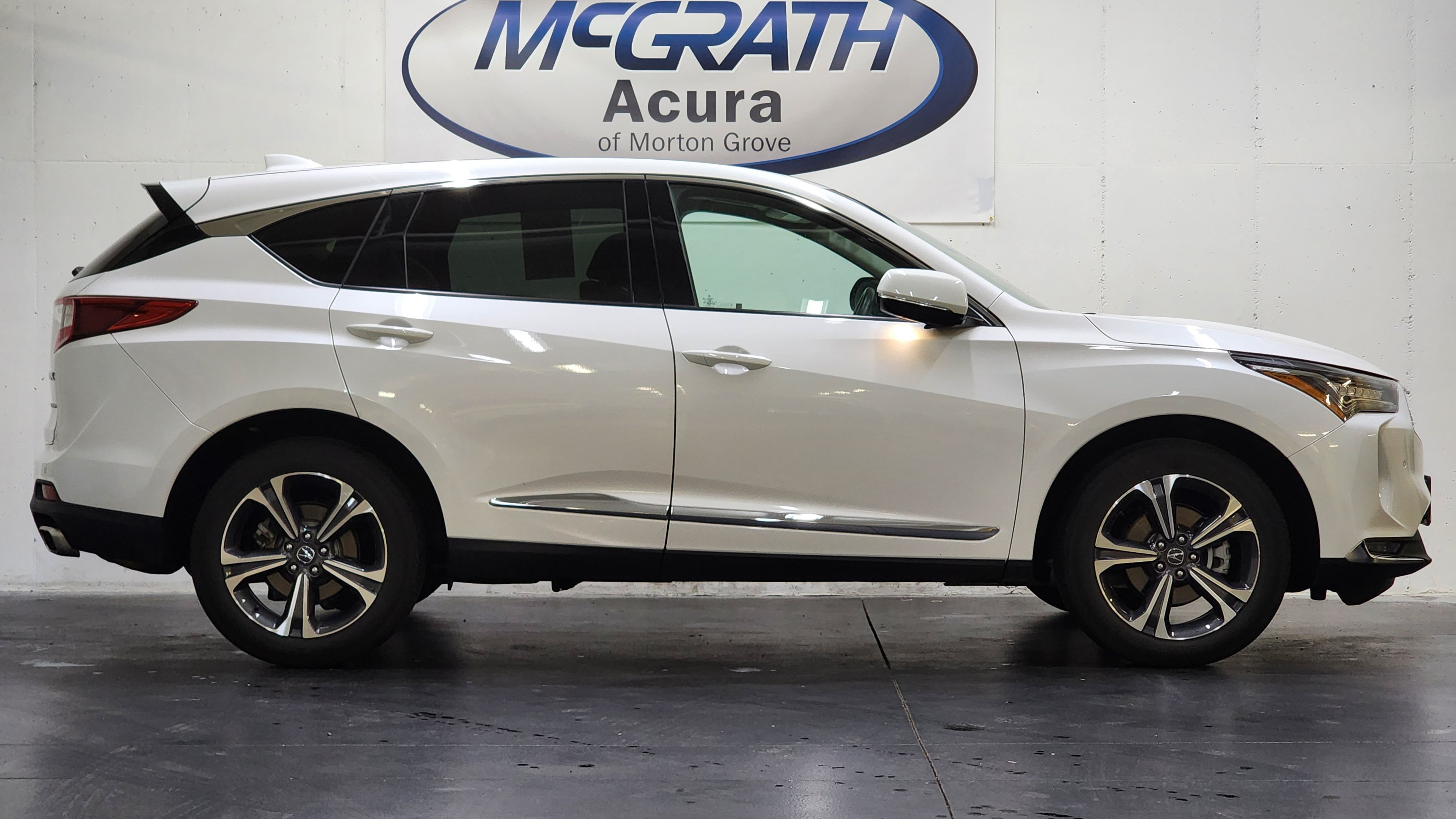 Certified 2023 Acura RDX AWD w/ Advance Package image 3