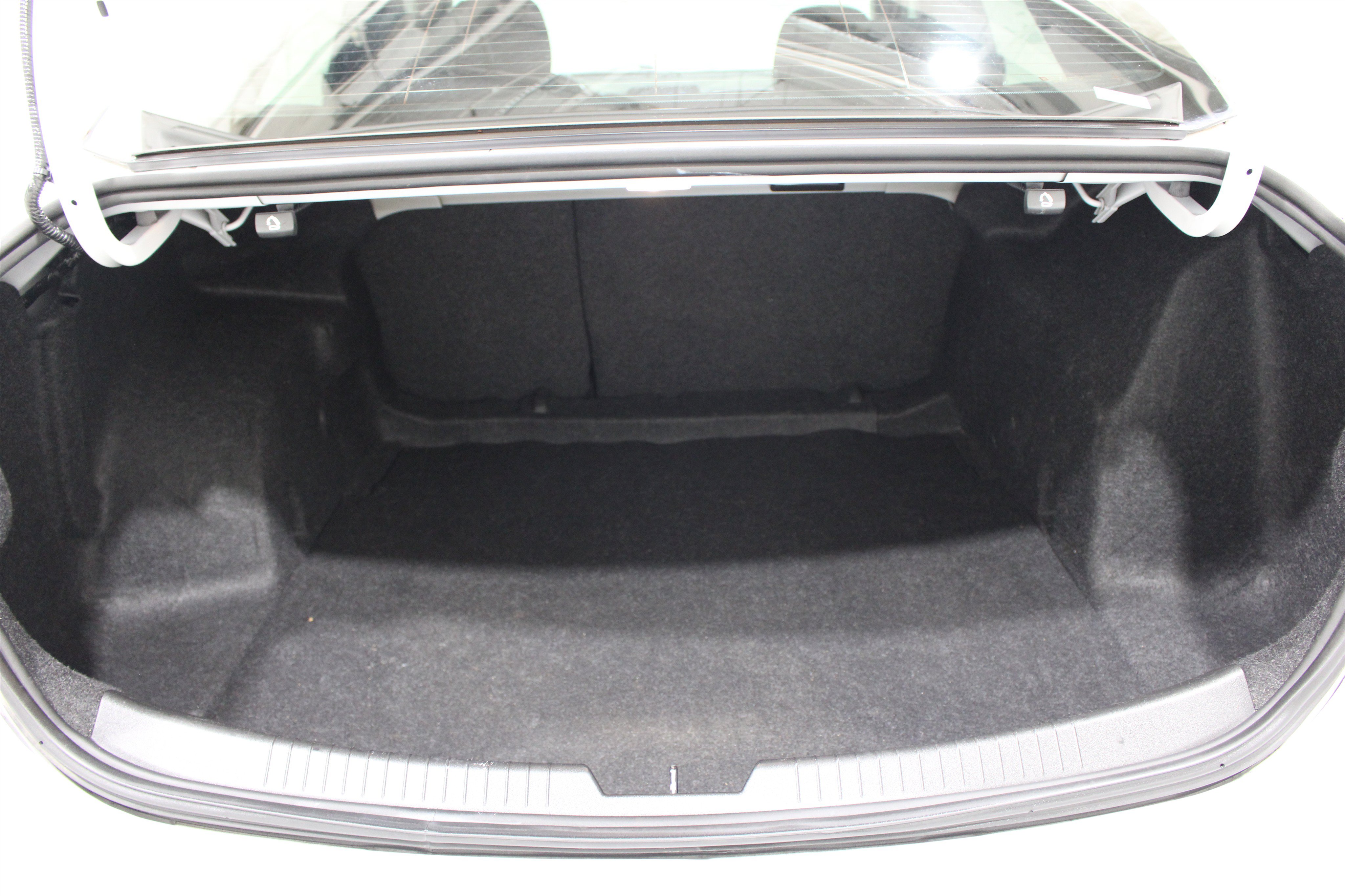 Used 2021 Chevrolet Malibu RS FWD image 22
