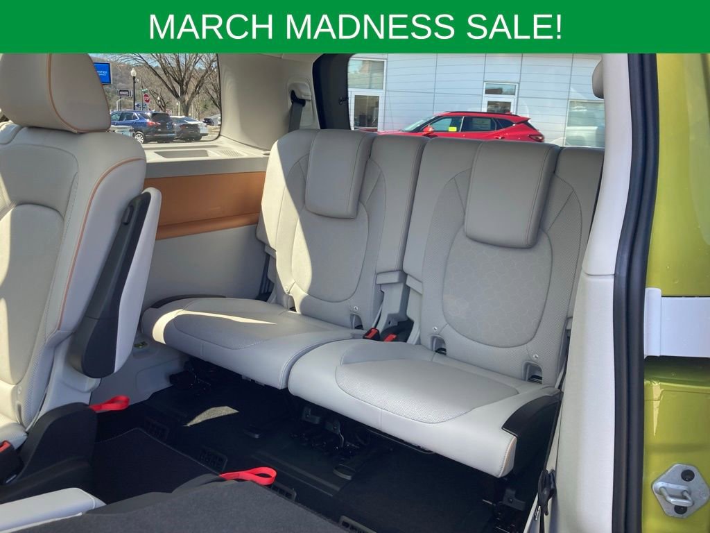 Used 2025 Volkswagen ID. Buzz 1st Edition image 25