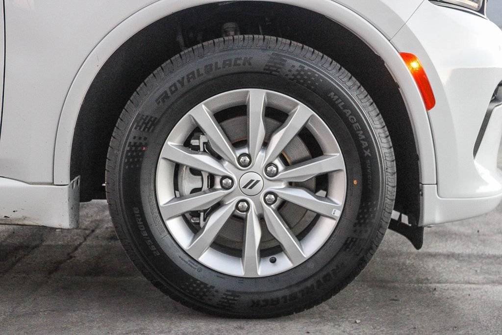 Used 2025 Dodge Durango GT RWD image 11