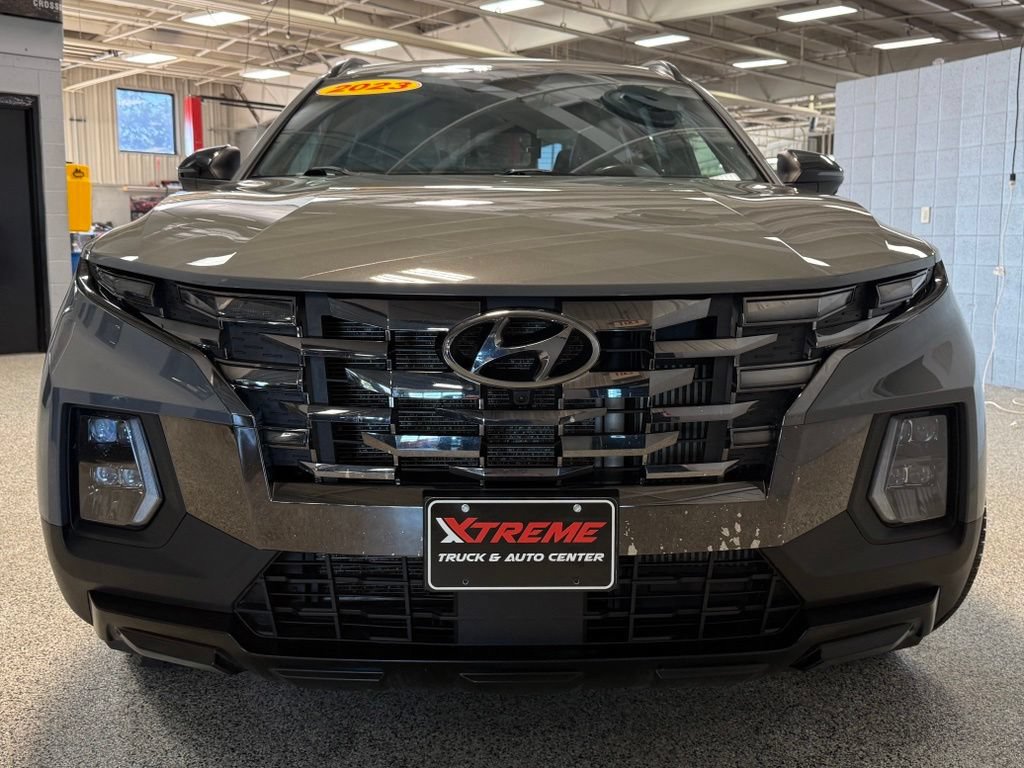 Used 2023 Hyundai Santa Cruz Limited AWD/4WD image 2