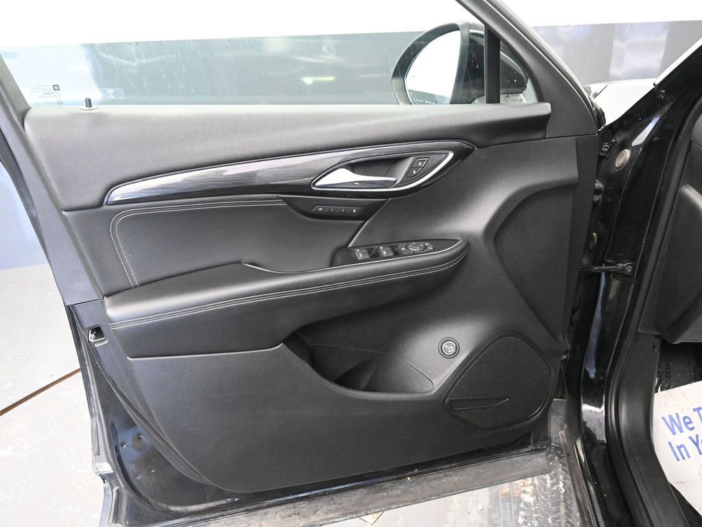 Used 2023 Buick Envision Essence image 17