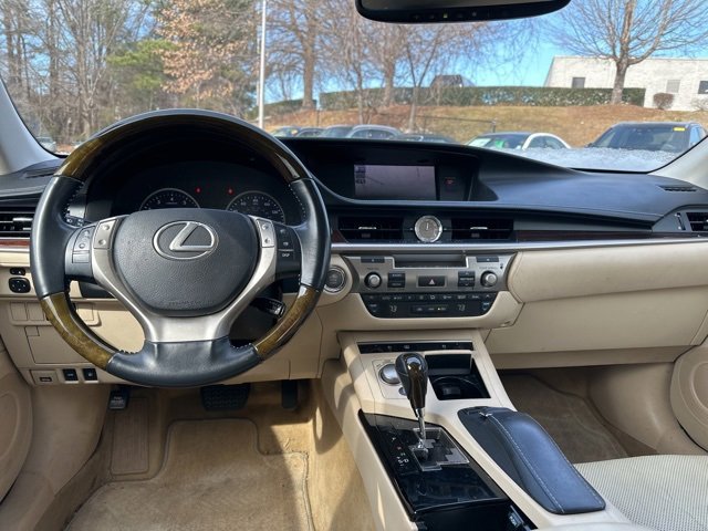Used 2013 Lexus ES 350 w/ Luxury Pkg image 11