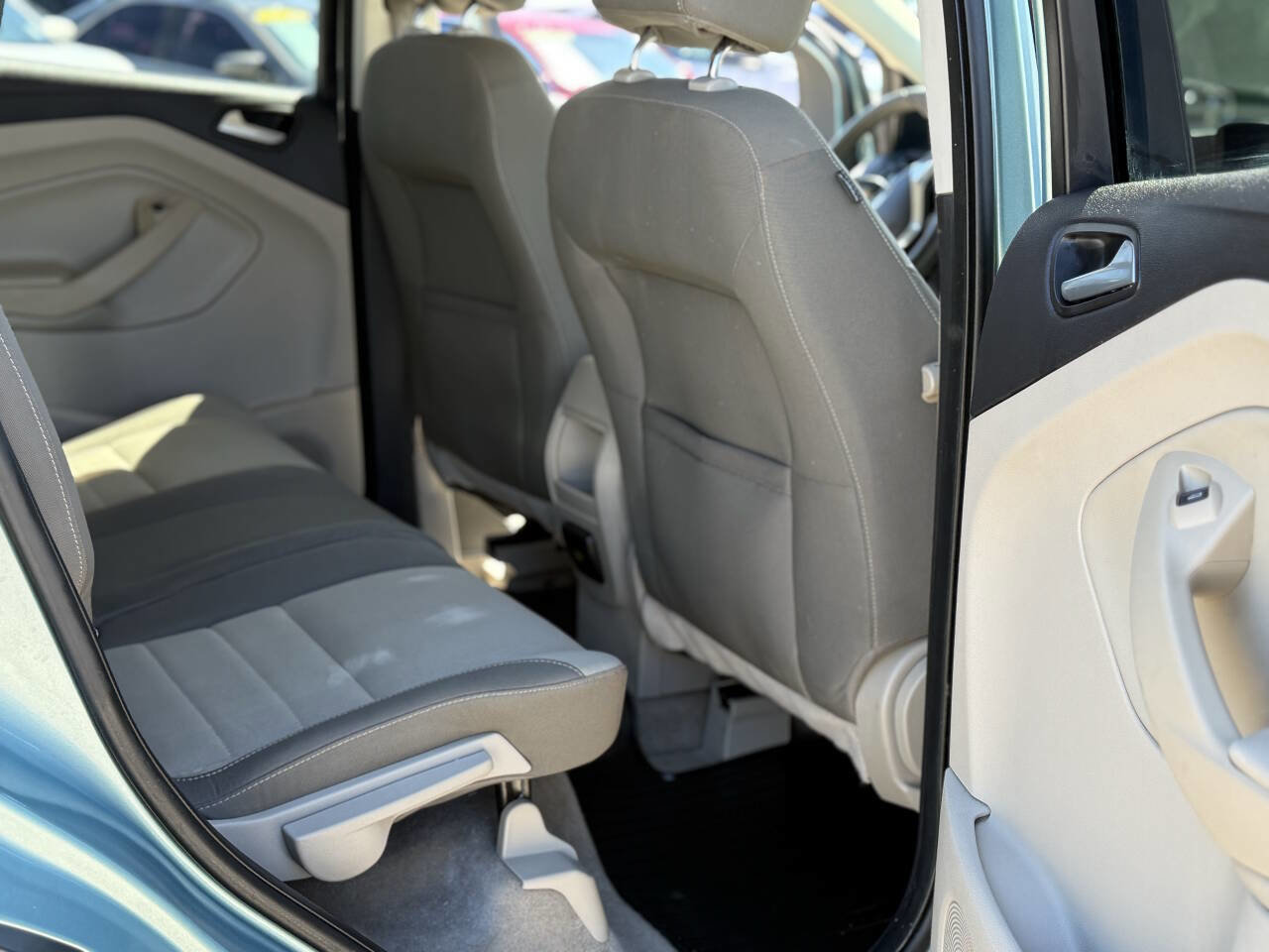 Used 2013 Ford Escape SE image 12