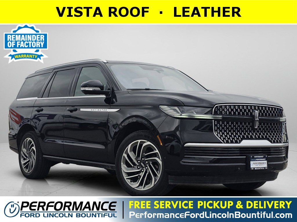 Used 2025 Lincoln Navigator Reserve image 1