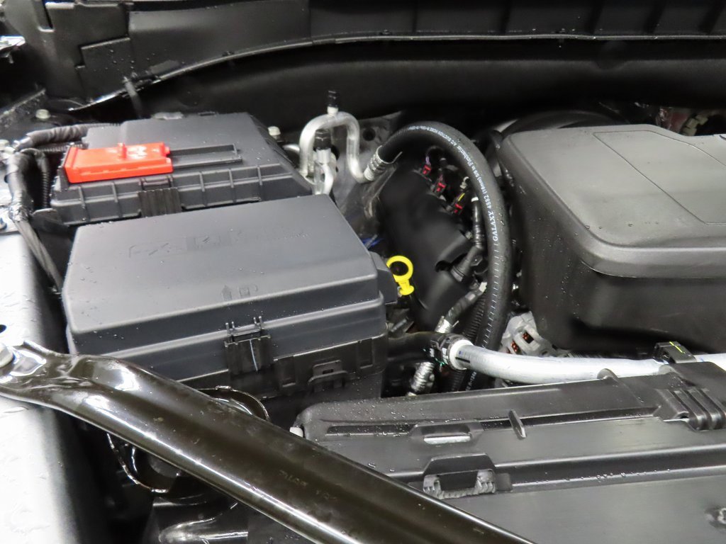 Used 2025 Chevrolet Suburban Premier image 30