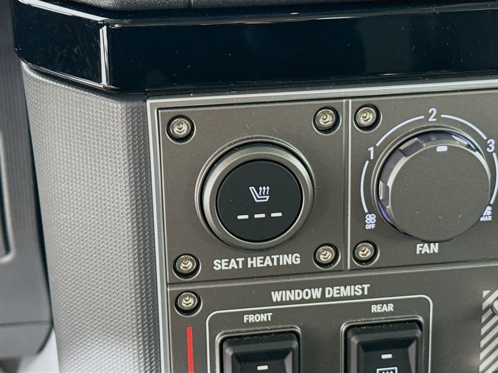 Used 2025 INEOS Grenadier Base image 19