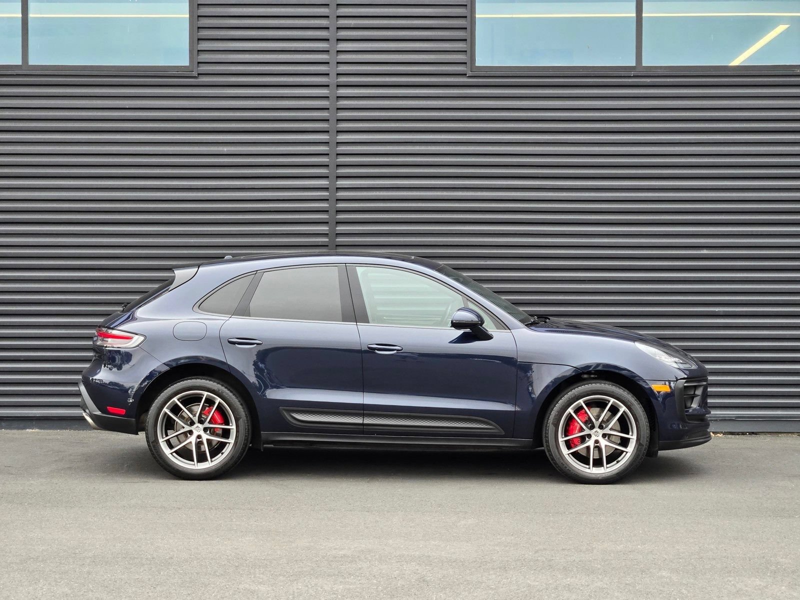 Used 2022 Porsche Macan S w/ Premium Package Plus AWD/4WD image 8