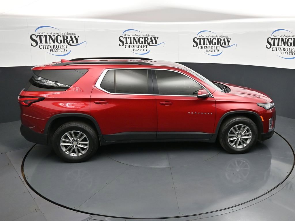 Used 2023 Chevrolet Traverse LT image 16