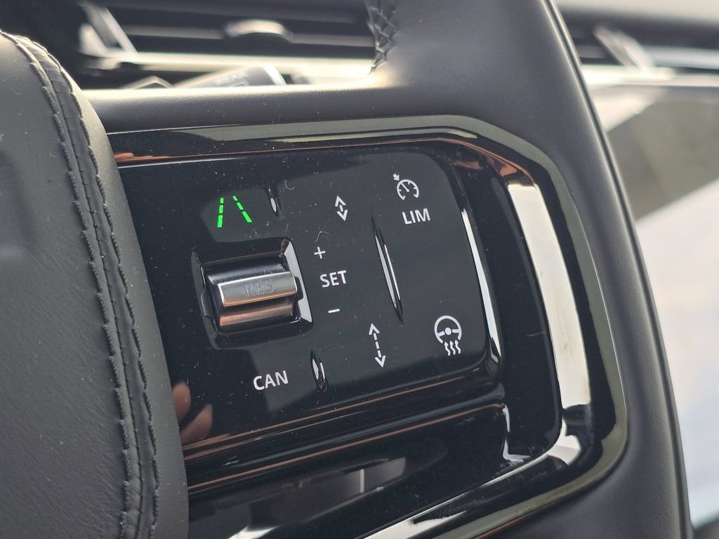 New 2026 Land Rover Range Rover Velar S AWD/4WD image 17