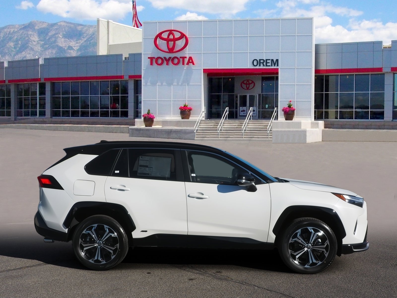 New 2025 Toyota RAV4 XSE w/ Weather Package image 3