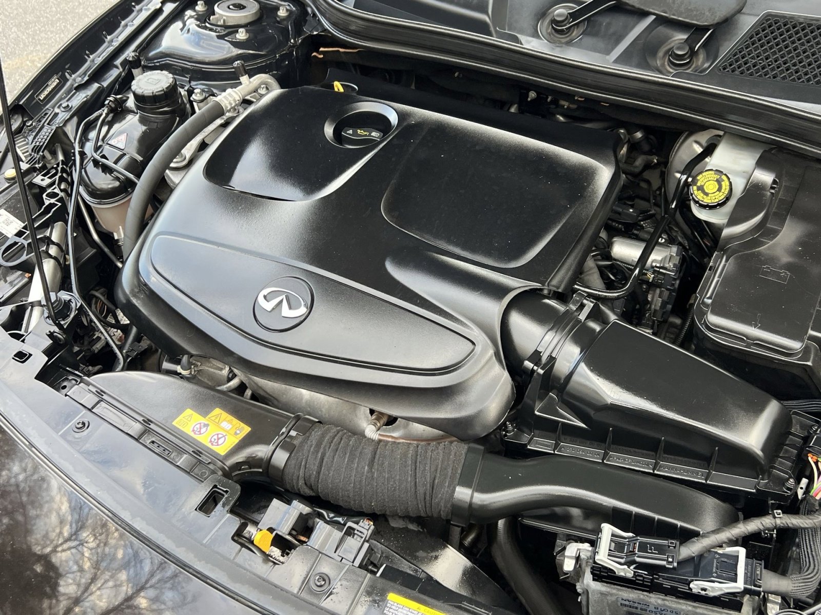 Used 2017 INFINITI QX30 AWD image 25