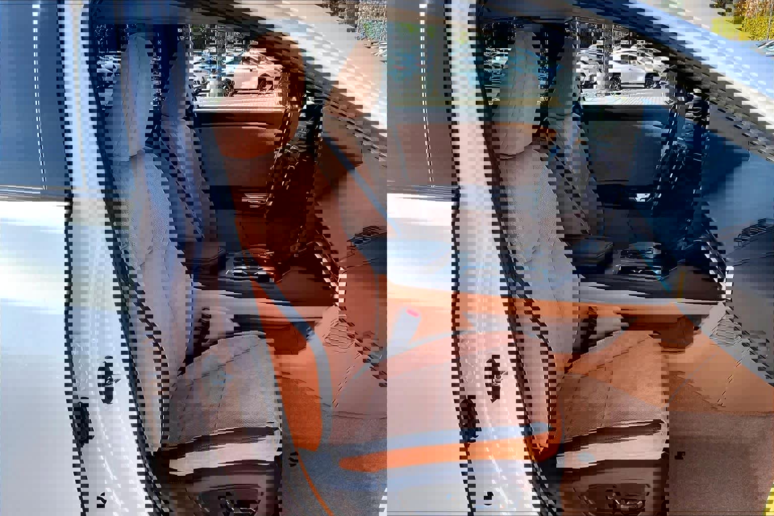 Used 2023 Lexus RZ 450e Premium image 8