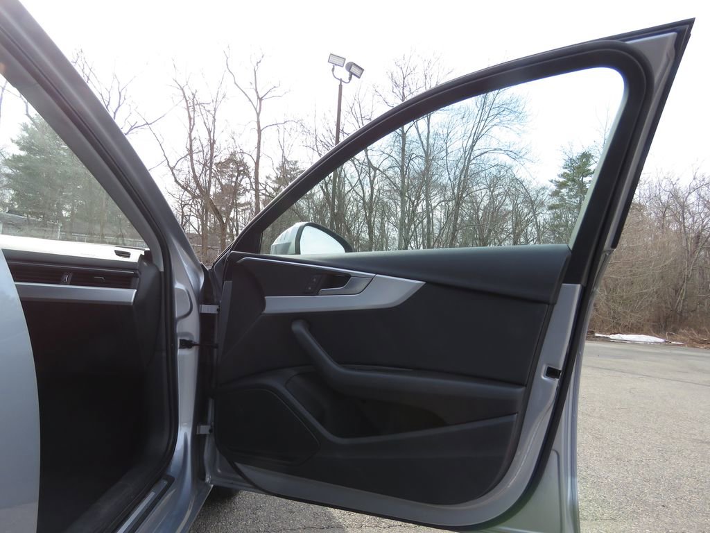 Used 2017 Audi A4 2.0T Premium image 12