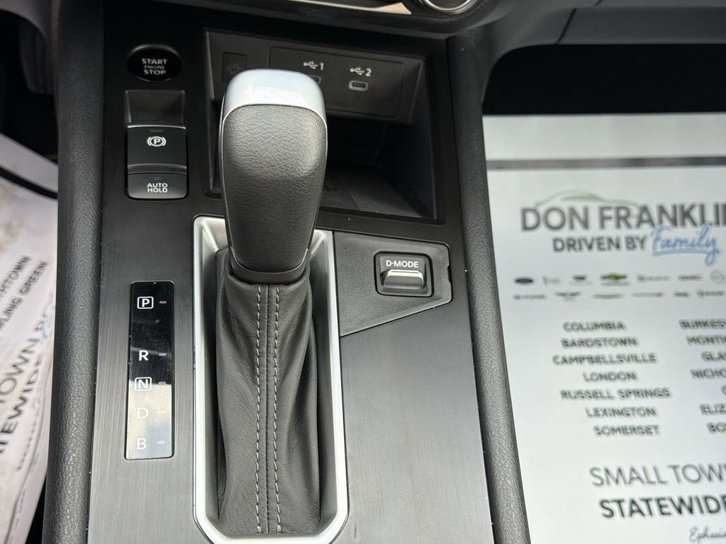 Used 2025 Nissan Kicks SV image 25