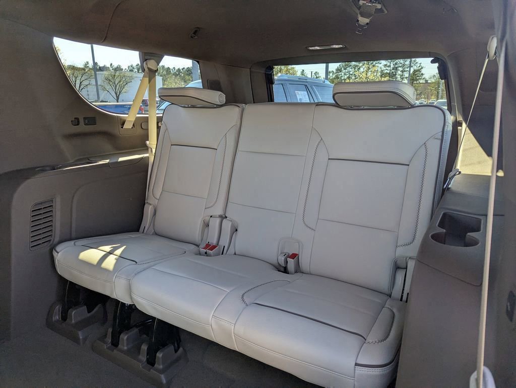 Used 2026 GMC Yukon XL Denali w/ Denali Reserve Package image 17
