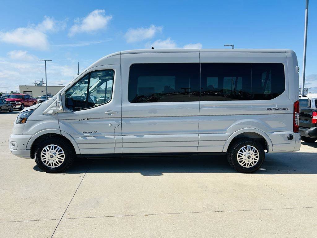 New 2025 Ford Transit 250 148 Medium Roof Extended AWD image 36