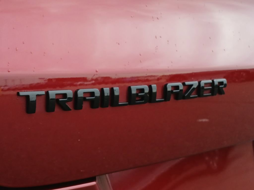 Used 2024 Chevrolet TrailBlazer RS image 32