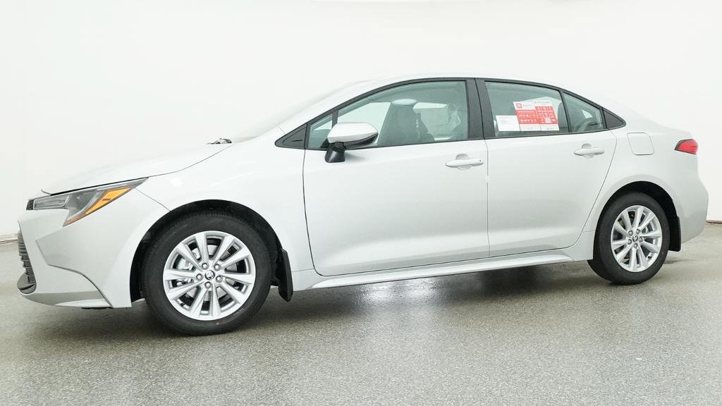 New 2026 Toyota Corolla LE FWD image 4