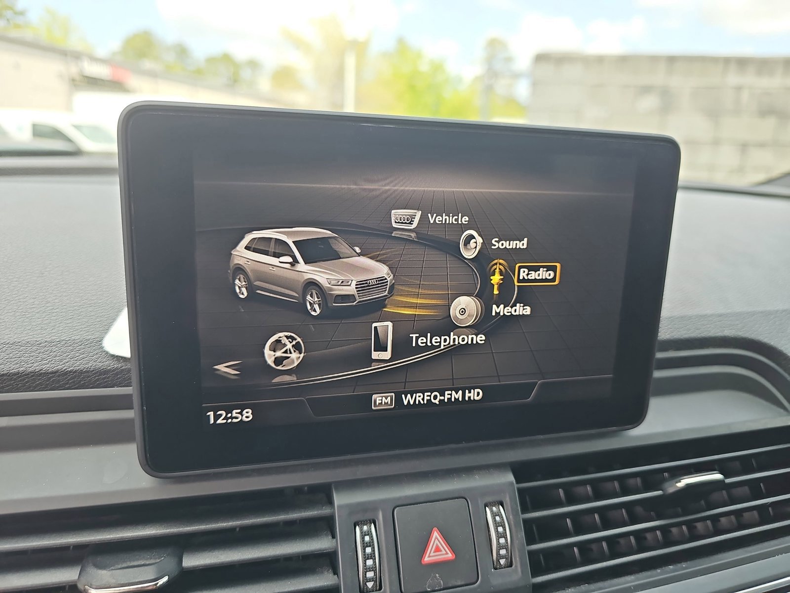 Used 2019 Audi Q5 2.0T Premium w/ Convenience Package image 23