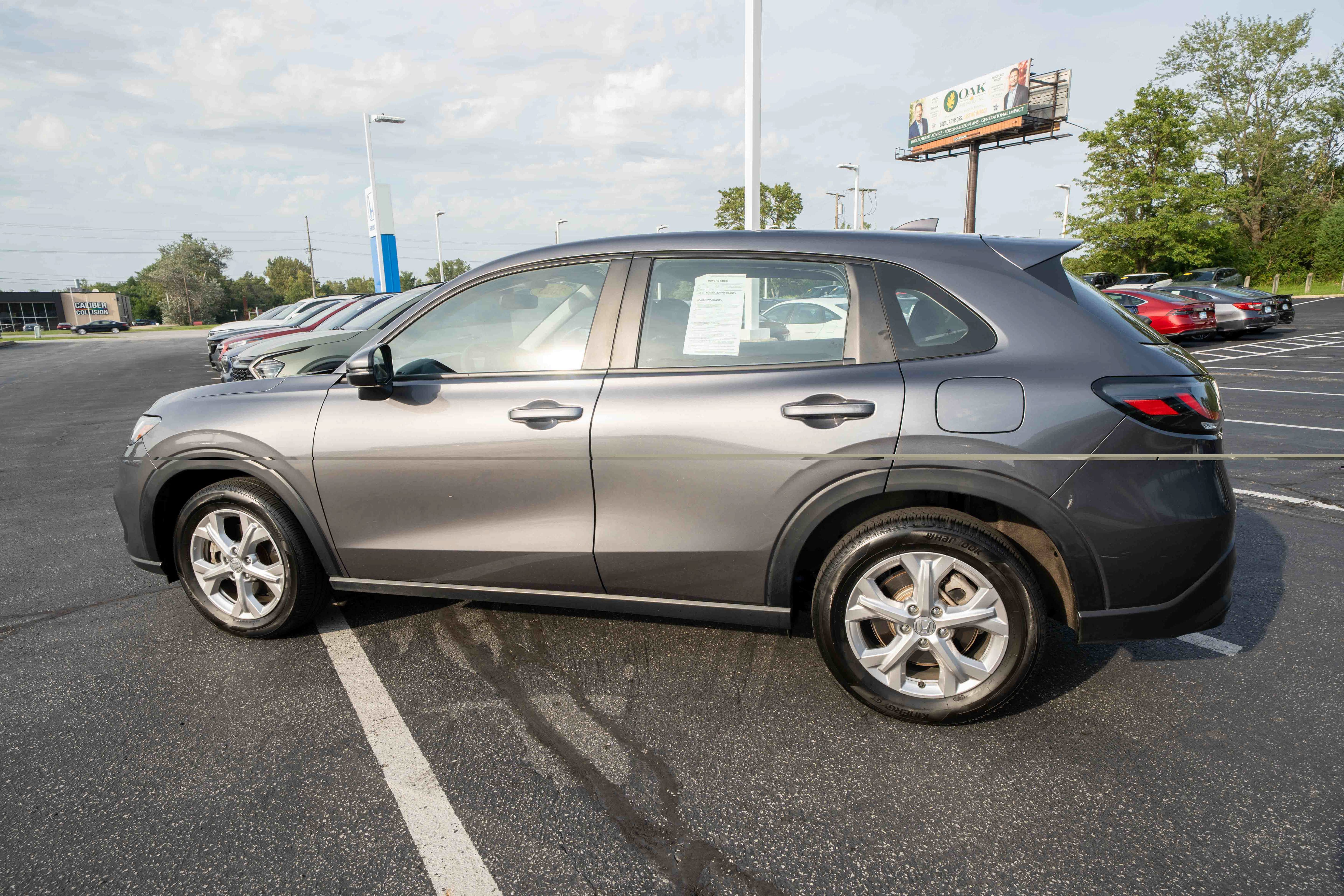 Certified 2025 Honda HR-V LX image 4