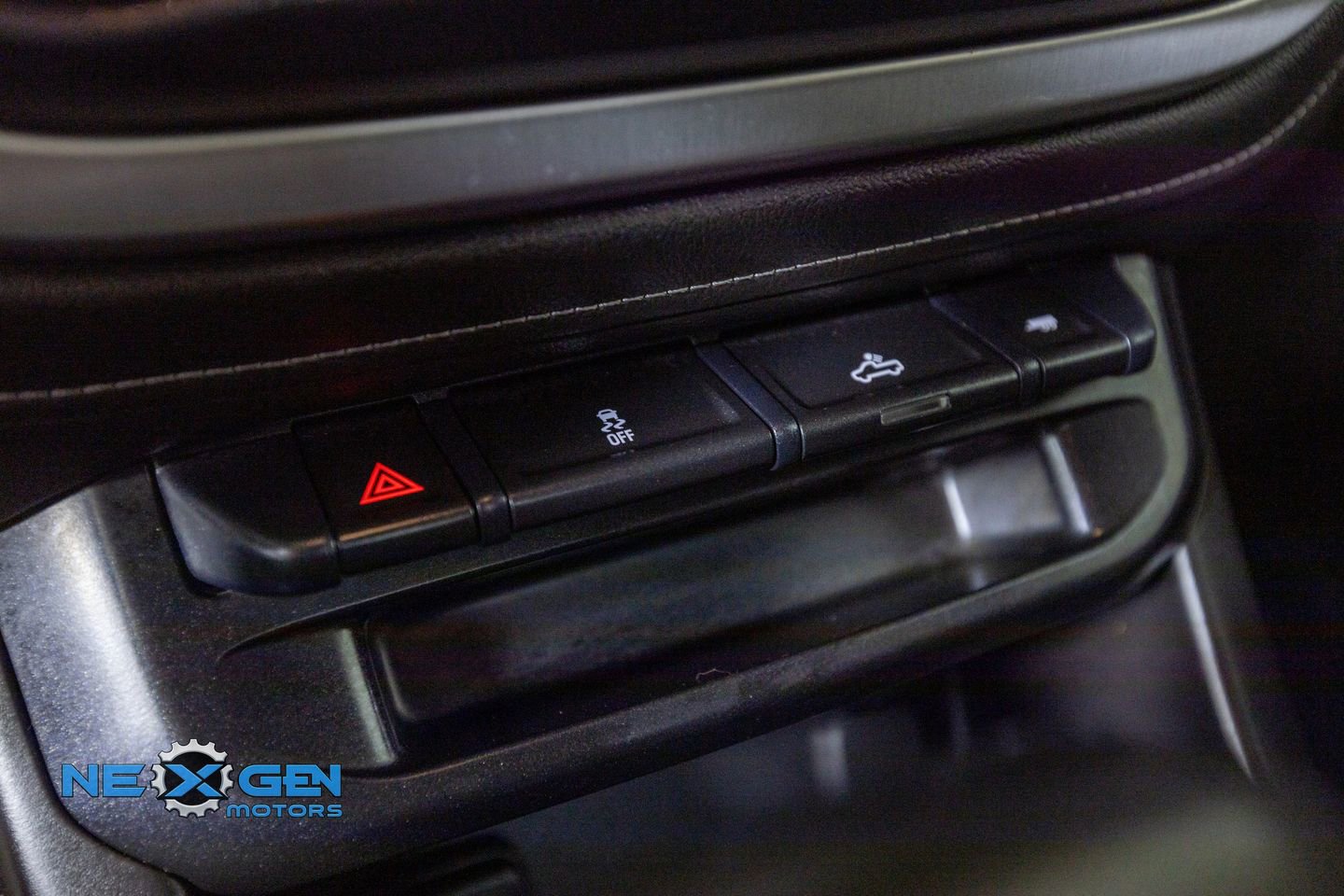 Used 2020 GMC Canyon SLE w/ Elevation Edition image 20