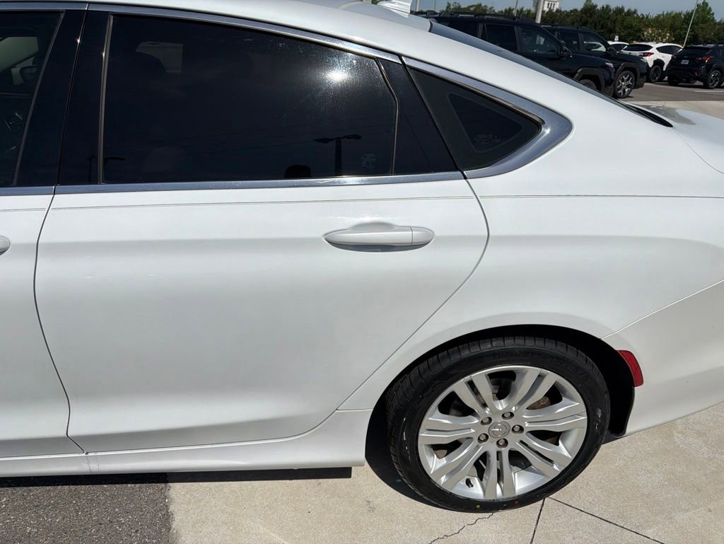 Used 2015 Chrysler 200 Limited w/ Convenience Group FWD image 18