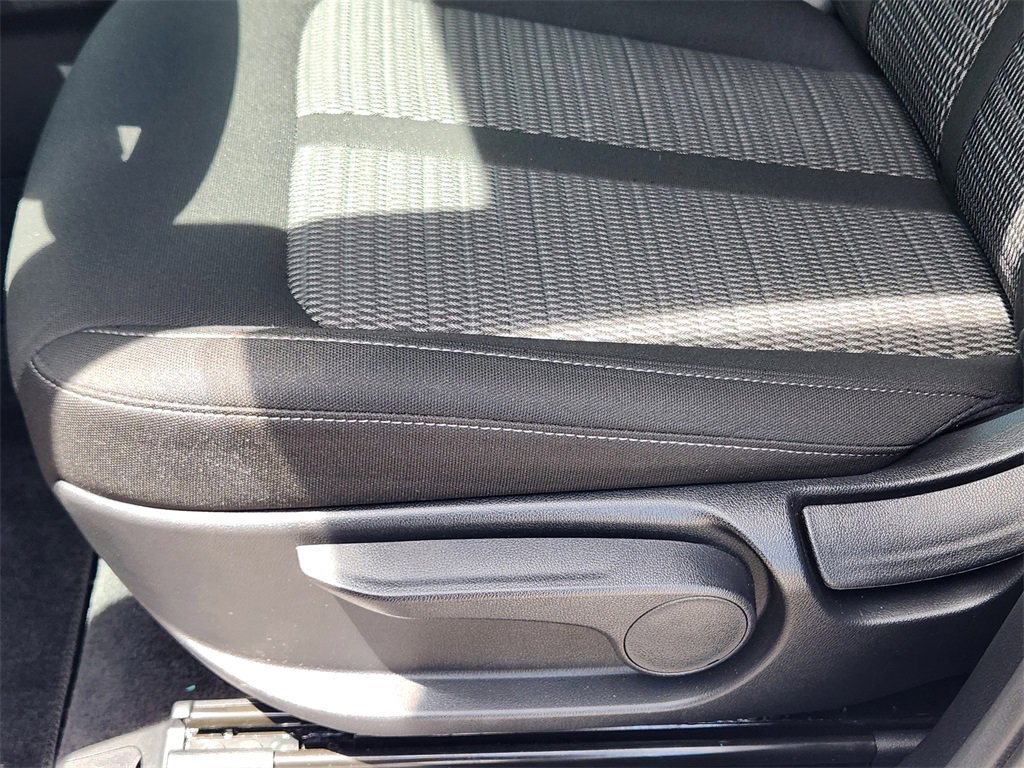 New 2025 Kia Sorento LX image 16