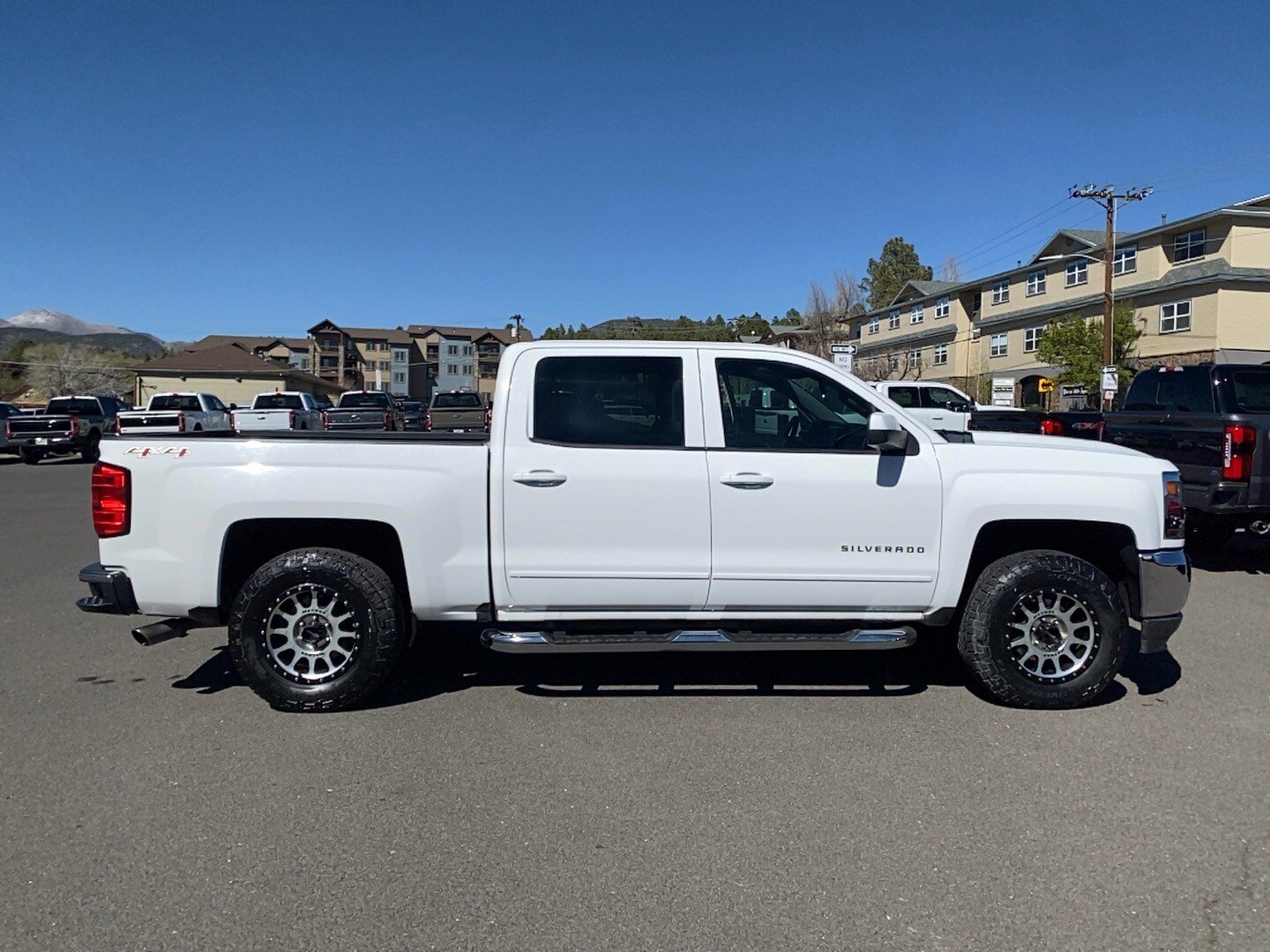 Used 2017 Chevrolet Silverado 1500 LT w/ All Star Edition image 4