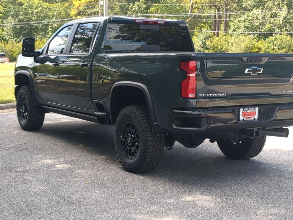 New 2026 Chevrolet Silverado 2500 ZR2 AWD/4WD image 6