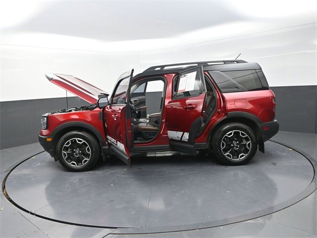 Used 2025 Ford Bronco Sport Outer Banks w/ Outer Banks Tech Package+ image 38