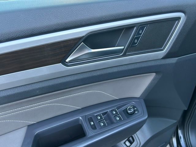 Used 2021 Volkswagen Atlas SE image 18