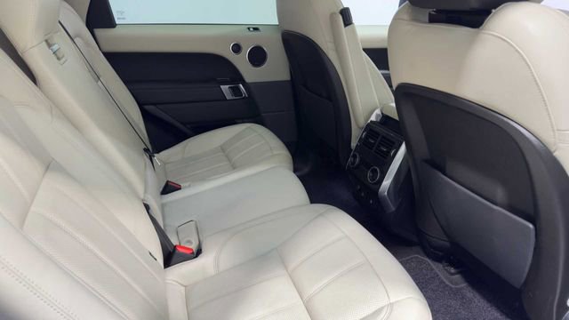 Used 2019 Land Rover Range Rover Sport HSE image 16