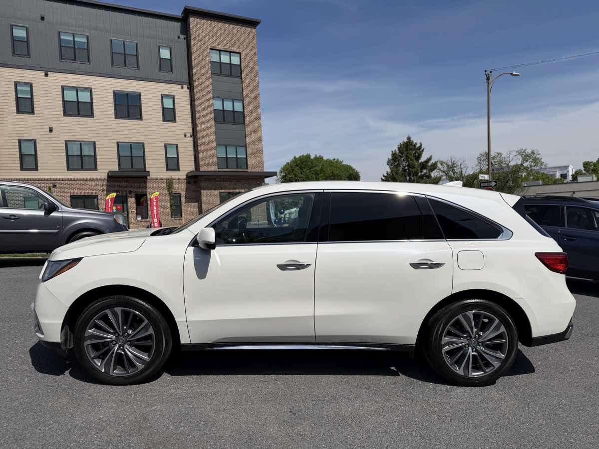 Used 2017 Acura MDX SH-AWD w/ Technology Package image 4