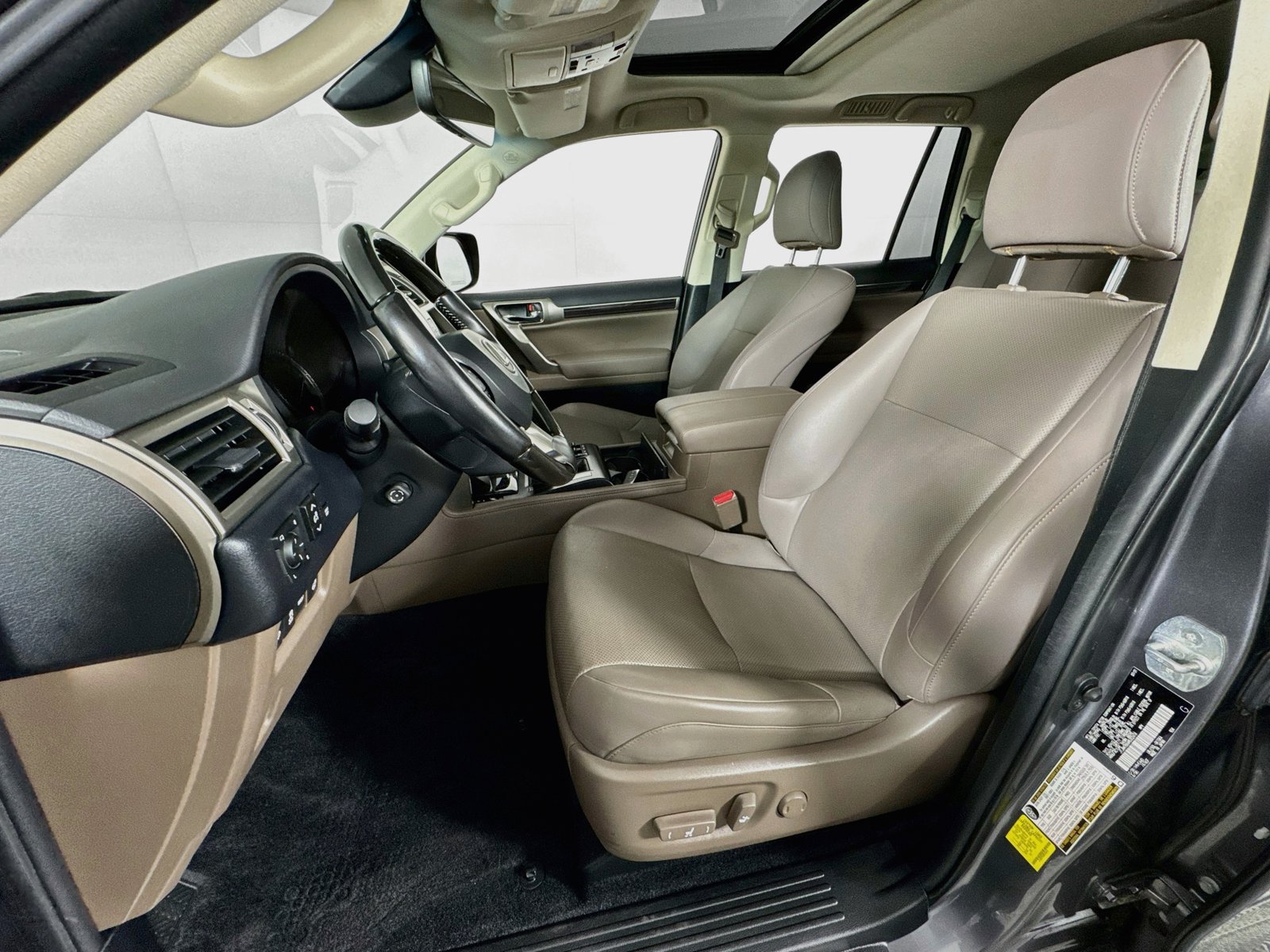 Used 2021 Lexus GX 460 Premium w/ Premium Package AWD/4WD image 12