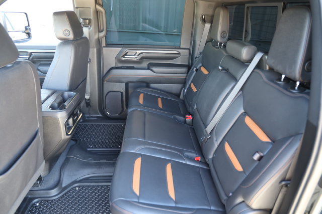 Used 2024 GMC Sierra 2500 AT4 w/ Technology Package AWD/4WD image 13
