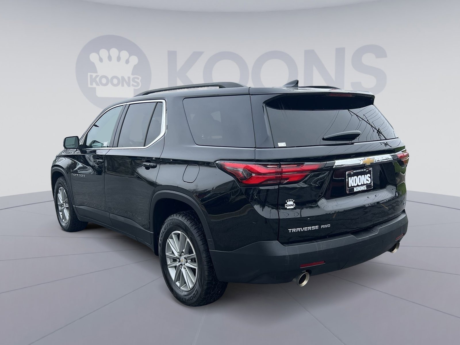Used 2023 Chevrolet Traverse LT image 4