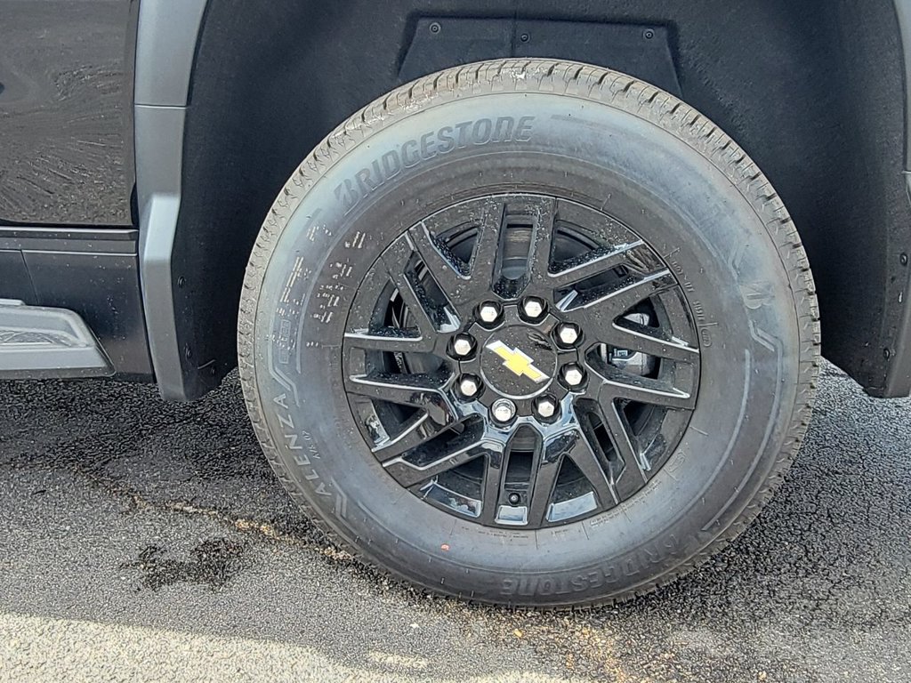New 2026 Chevrolet Silverado EV LT AWD/4WD image 32