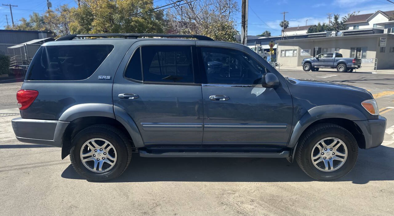 Used 2005 Toyota Sequoia SR5 RWD image 4